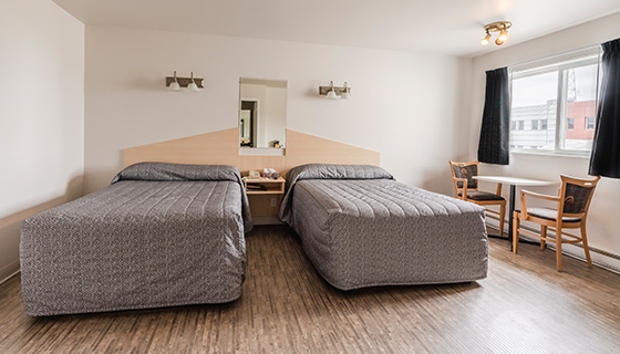 grande chambre deux lits